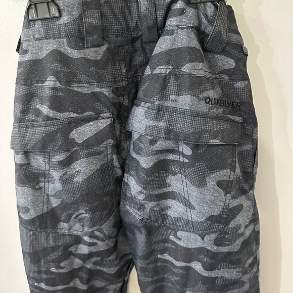 Quicksilver Boys Grey Camo Mountain Wear Winter Pants 12Y(L) NWT - Picture 3 of 9